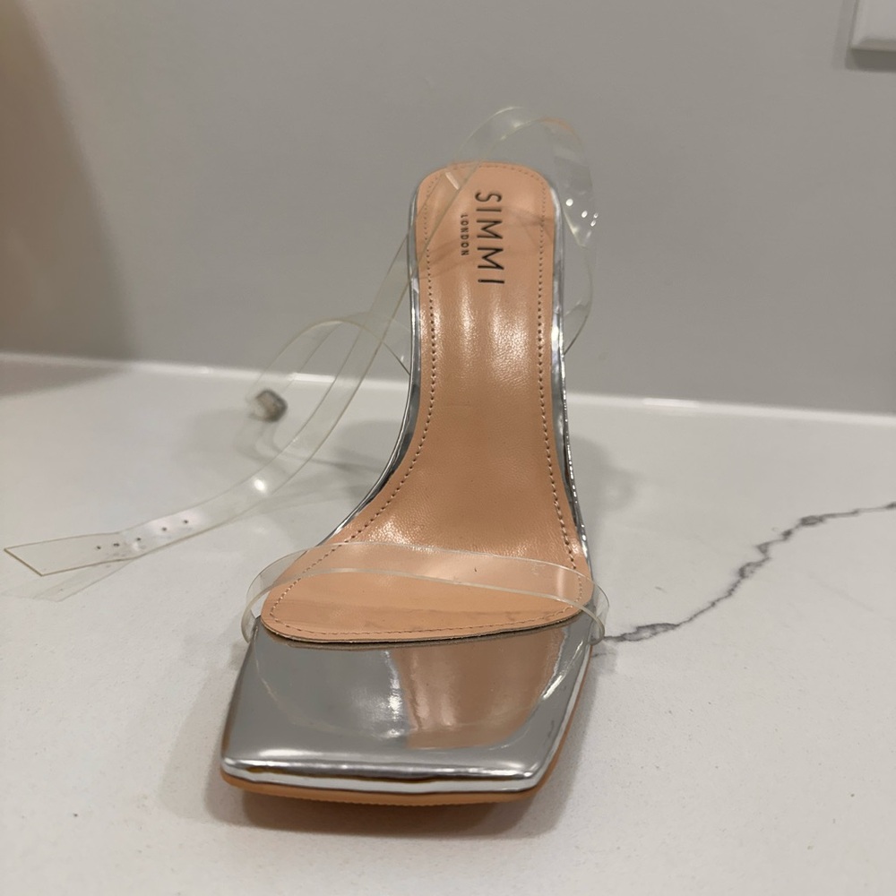 Summit London clear straps silver high heel sandals size 6. NWT in box.
